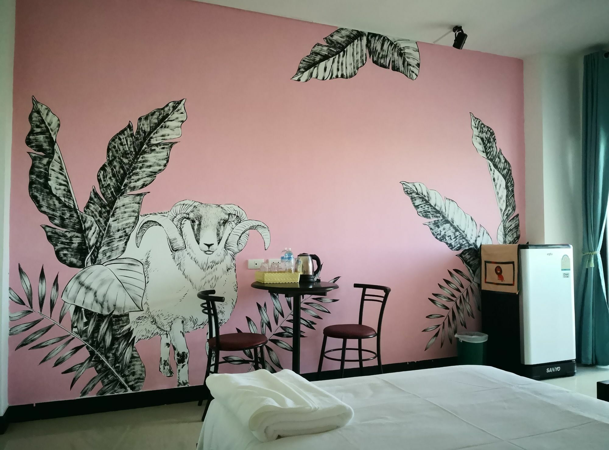 Shanmen Art House Phuket Patong Екстериор снимка